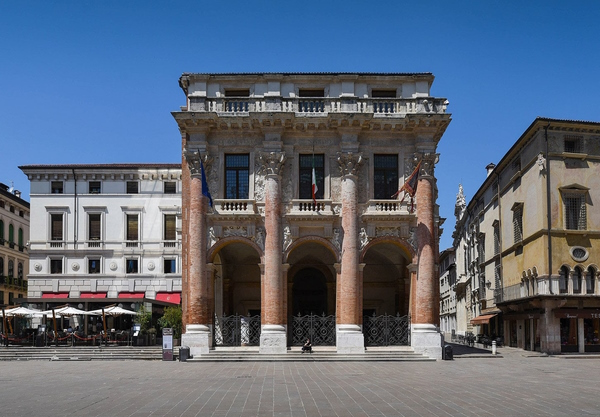Dario Canil presenta corsi e seminari Reiki vicino a Vicenza, in Veneto, a Dolo (Venezia).