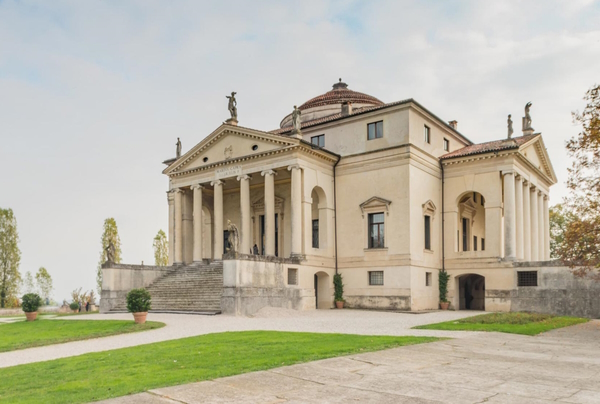 Villa la Rotonda a Vicenza. Dario Canil e il Centro Olistico Tolteca presentano corsi e seminari Reiki a Dolo (Venezia), vicino a Vicenza, in Veneto.