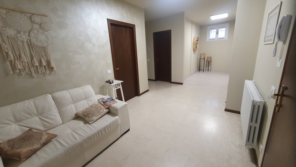 Nel centro di Luce Fabiano a Dolo, Venezia, Dario Canil conduce seminari di Reiki e di Sciamamismo.